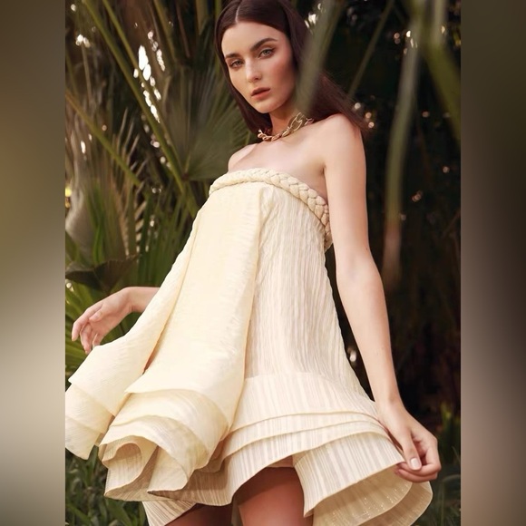 Bronx and Banco Dresses & Skirts - Bronx & Banco Cleo Ruffle Dress in Cream XS NWOT